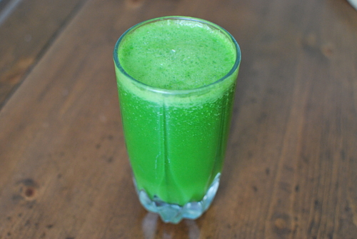 pineapple spinach and kiwi smoothie
